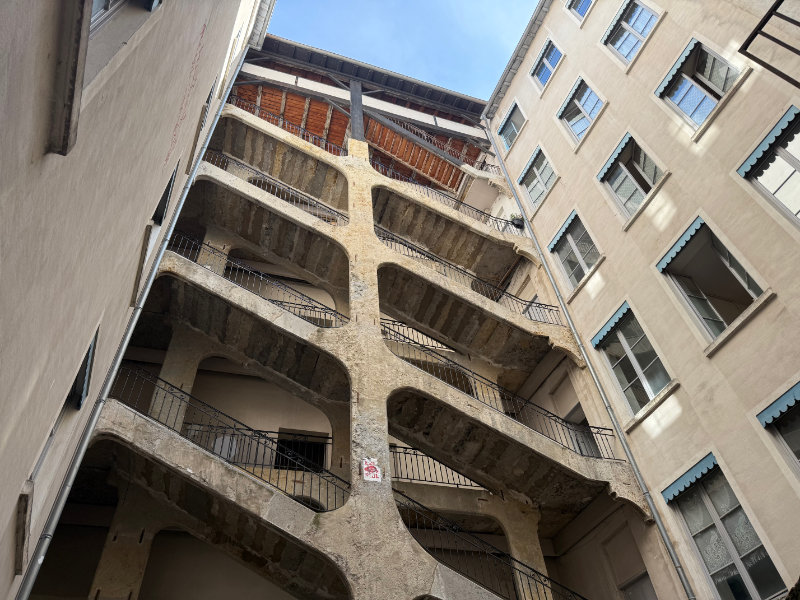 La Croix-Rousse