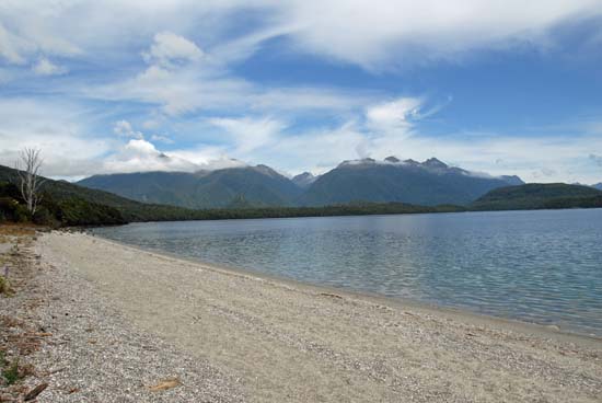 Lake Manapouri